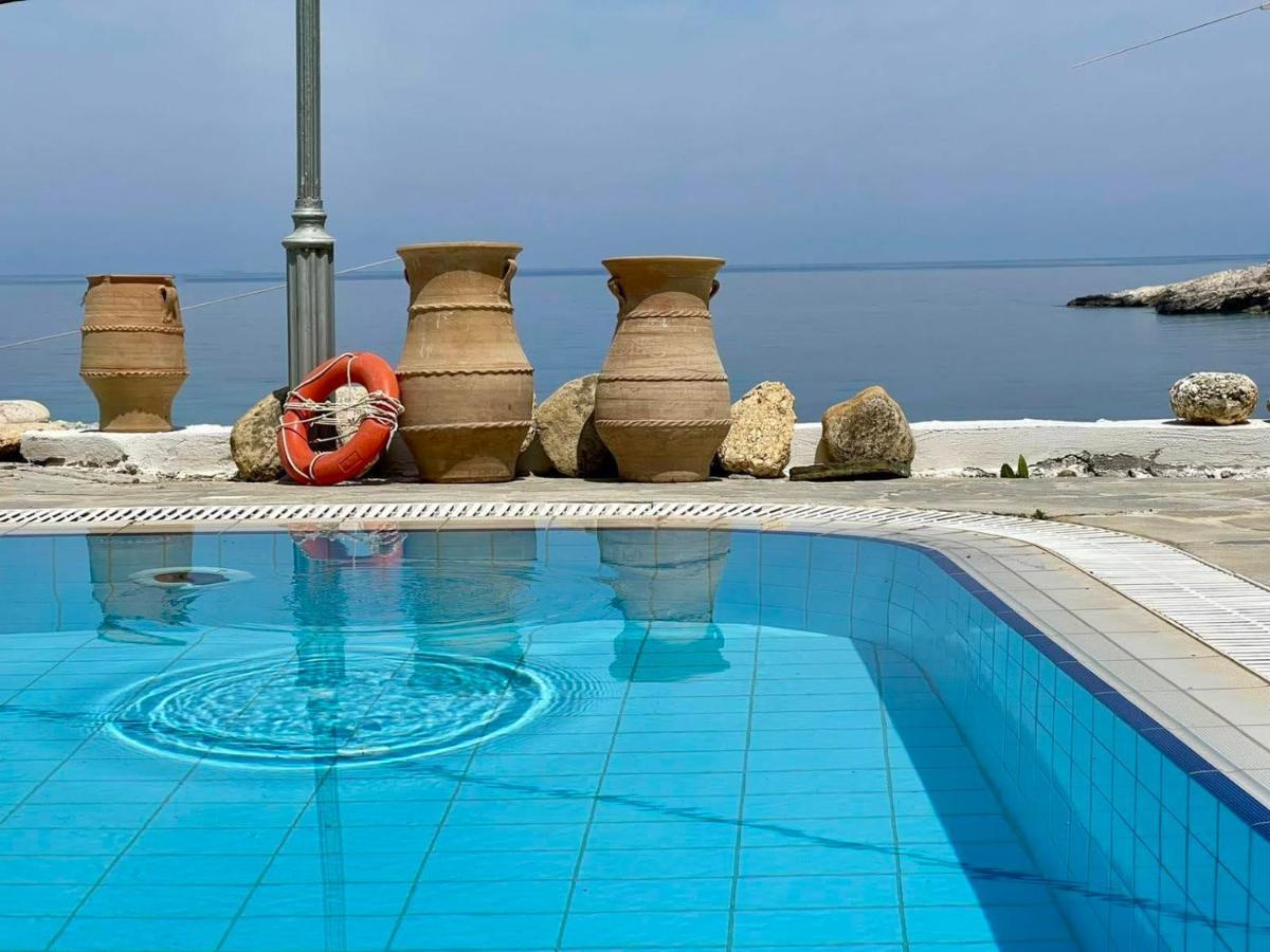 Petani Beach Suites Vóvikes Esterno foto